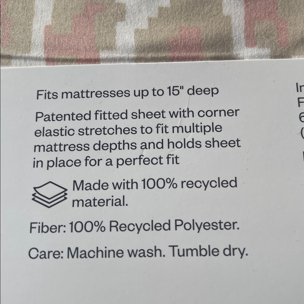 Room Essentials Microfiber Sheet Set in Cream and Blush - Picture 7 of 7